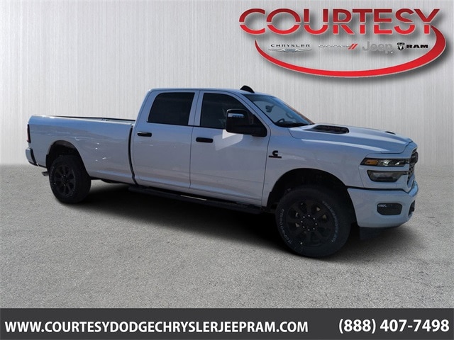 2026 RAM Ram 2500 Pickup Tradesman/Black Express's photo