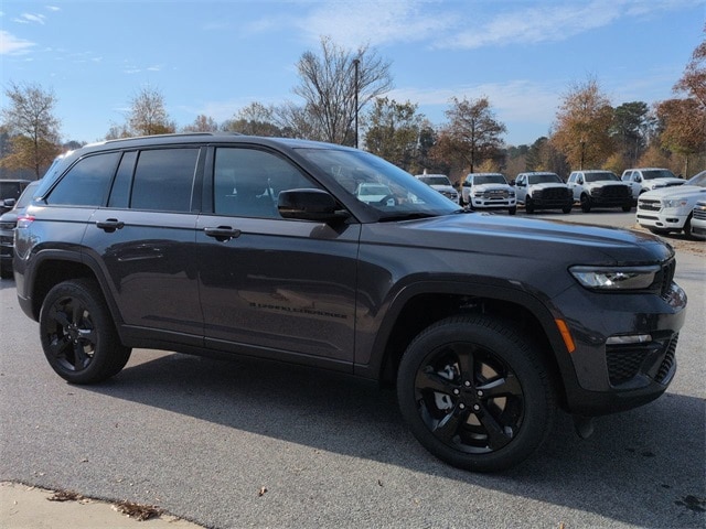 2025 Jeep Grand Cherokee Limited's photo