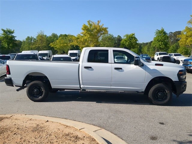 2025 Ram 2500 Tradesman photo 3