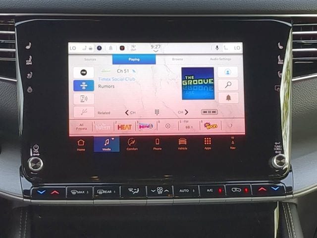 2025 Jeep Wagoneer Series II - Photo 17