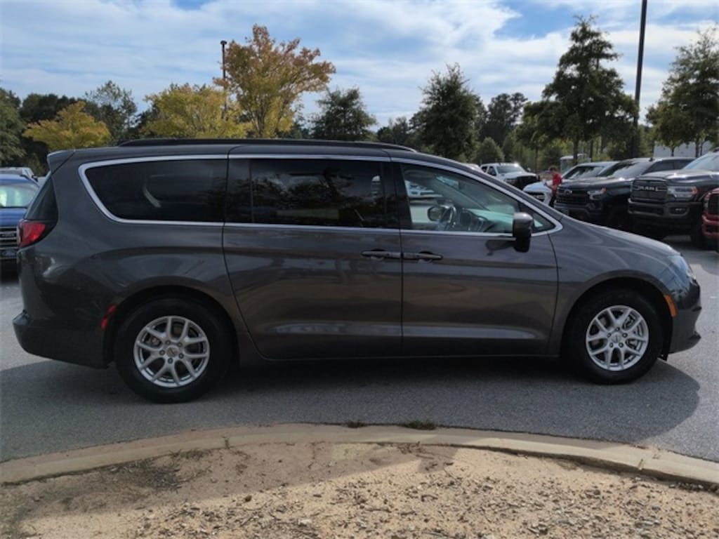 Certified 2021 Chrysler Voyager LXI Minivan/Van