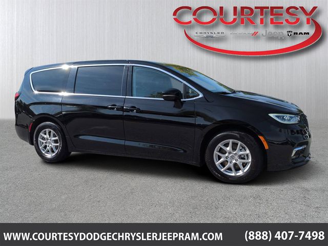 2024 Chrysler Pacifica