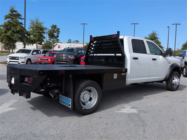 2025 Ram 4500 Tradesman photo 3