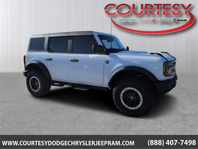 2023 Ford Bronco 4-Door Big Bend's photo