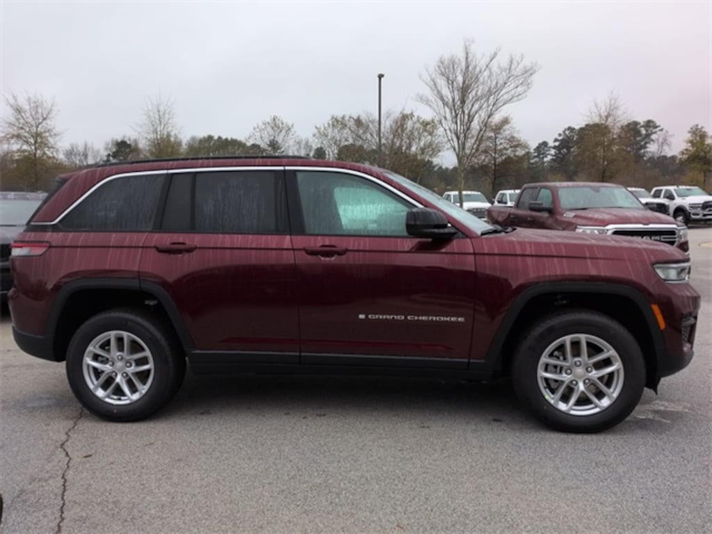 New 2025 Jeep Grand Cherokee LAREDO X 4X2 Sport Utility