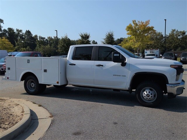 2021 Chevrolet Silverado 3500HD Work Truck photo 2