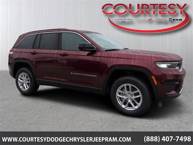 2025 Jeep Grand Cherokee Laredo's photo