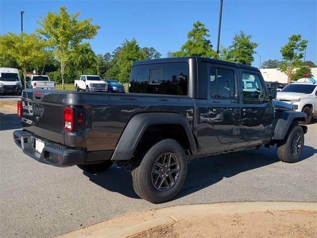 2025 Jeep Gladiator Sport photo 4