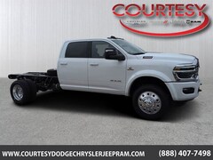 2026 Ram 4500 Chassis Cab BIG HORN  CREW  4X4 60' CA Pickup