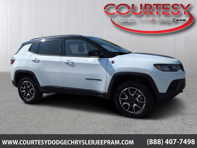 2025 Jeep Compass Trailhawk 4X4's photo
