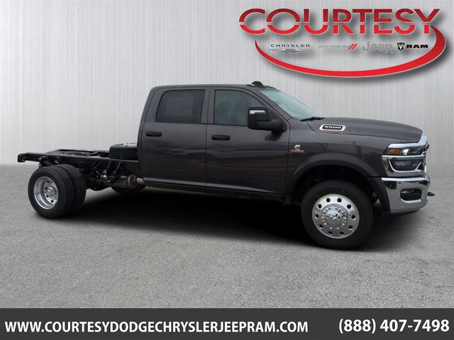 2026 RAM 5500 Tradesman 4X4 Crew Cab DRW 197" WB's photo
