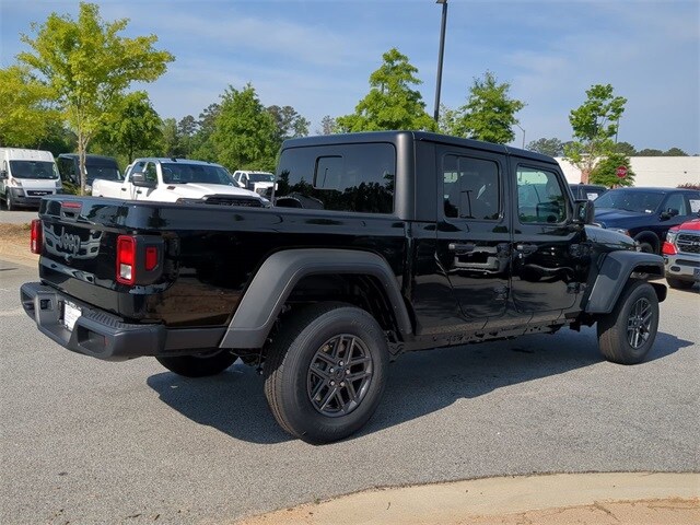 2025 Jeep Gladiator Sport photo 4
