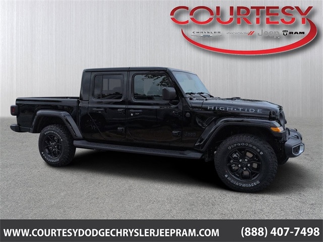 2025 Jeep Gladiator High Tide's photo