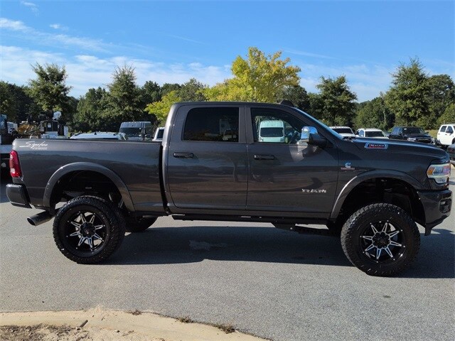 2022 Ram 3500 Laramie photo 3