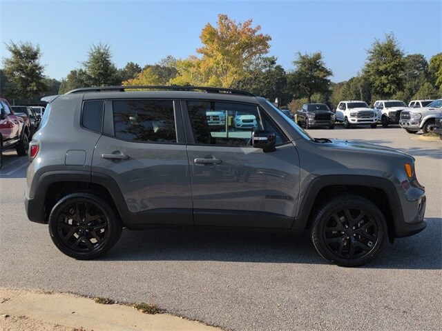 2022 Jeep Renegade Altitude photo 3