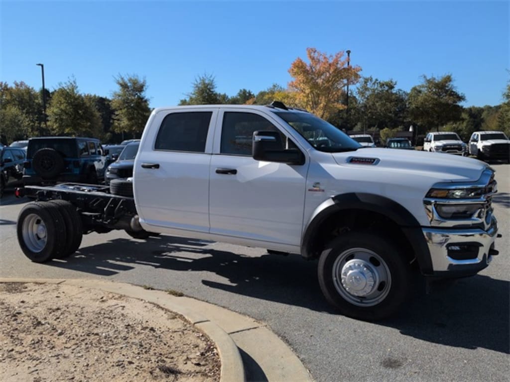 New 2026 Ram 5500 Chassis Cab 5500 TRADESMAN CHASSIS CREW CAB 4X4 60' CA Pickup