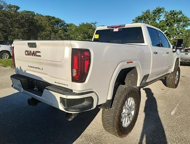 2022 Gmc Sierra HD Denali photo 3