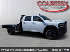 2025 Ram 3500 Chassis Cab 3500 TRADESMAN CREW CAB CHASSIS 4X4 60' CA Pickup