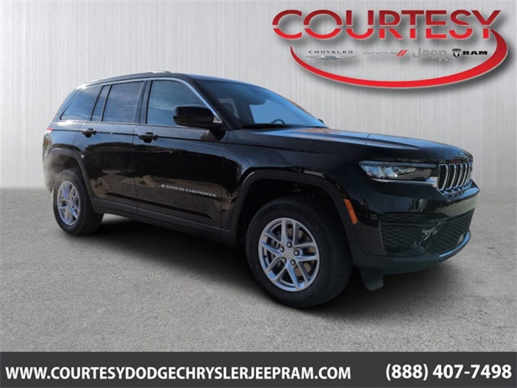 New 2025 Jeep Grand Cherokee LAREDO X 4X2 Sport Utility