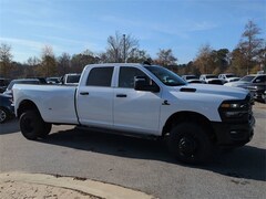 2026 Ram 3500 TRADESMAN CREW CAB 4X4 8' BOX Pickup