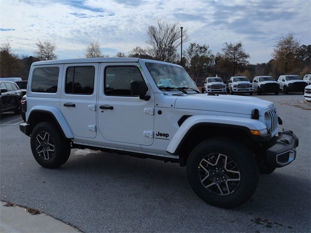 2026 Jeep Wrangler 4-Door Sahara's photo
