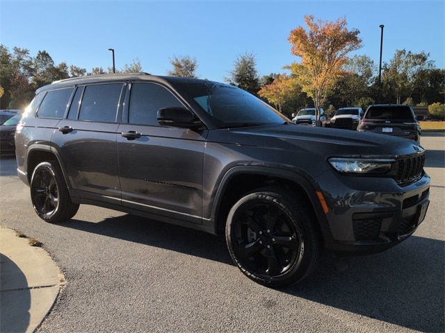 2023 Jeep Grand Cherokee L Altitude's photo