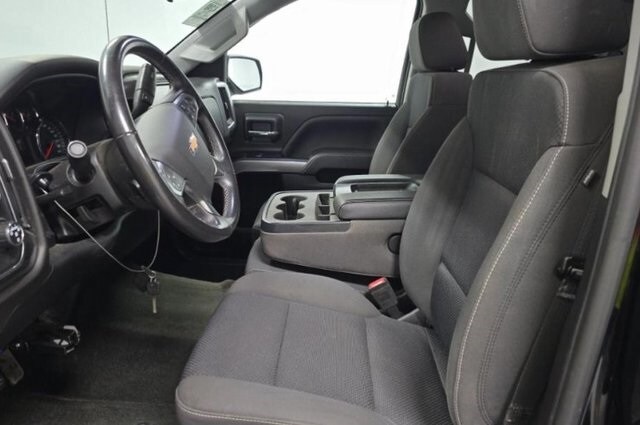 2018 Chevrolet Silverado 1500 LT photo 4