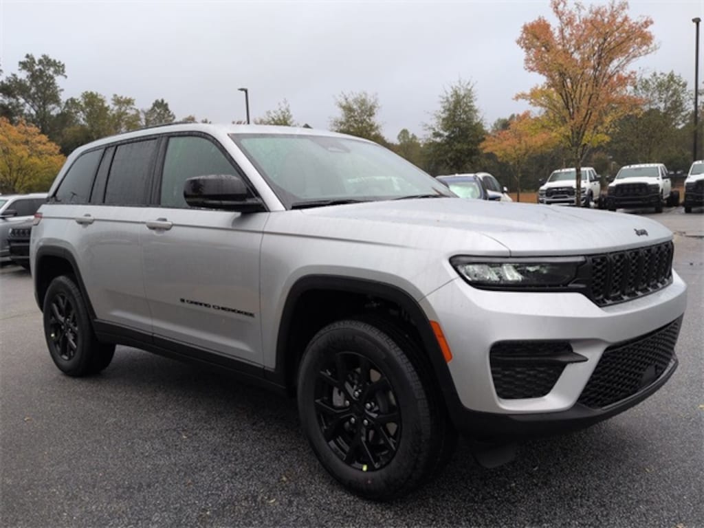 New 2025 Jeep Grand Cherokee ALTITUDE X 4X2 Sport Utility