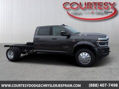 2026 Ram 5500 Chassis Cab BIG HORN  CREW  4X4 60' CA Pickup