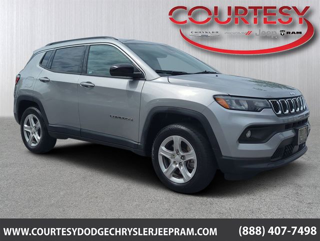 2023 Jeep Compass Latitude 4X4's photo
