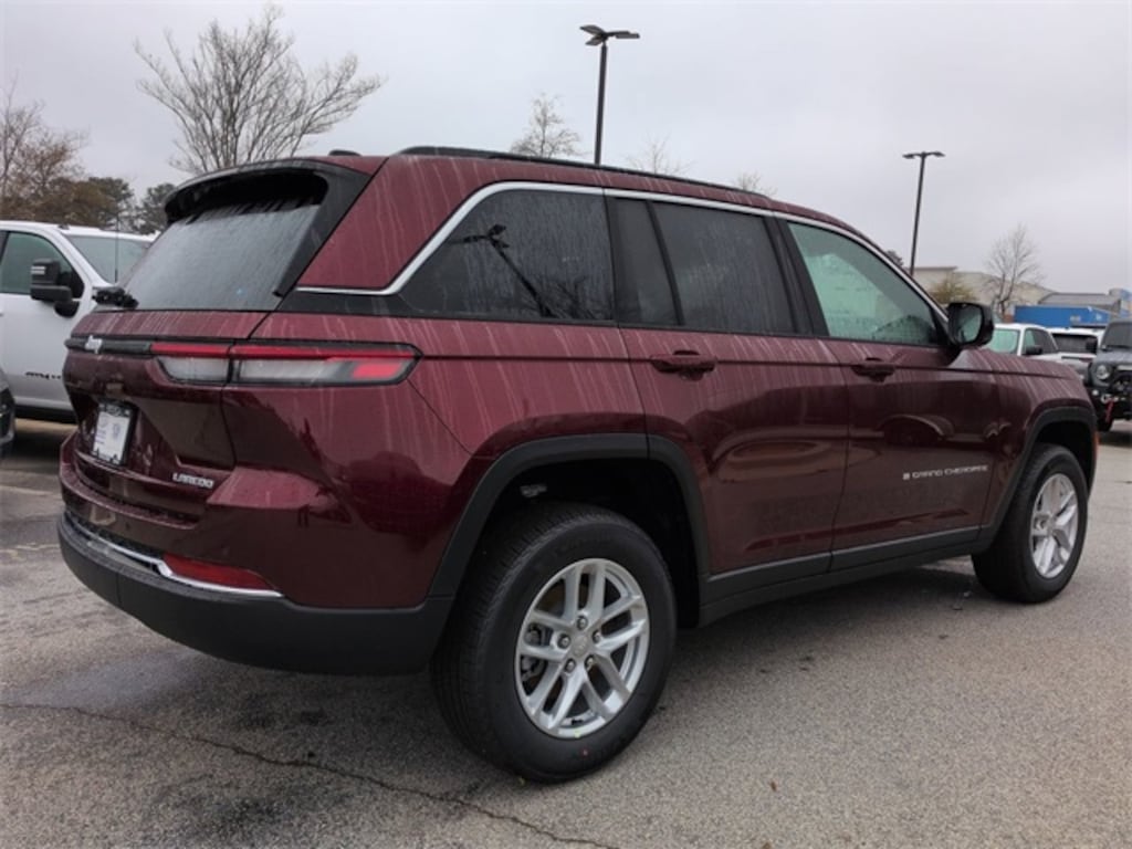 New 2025 Jeep Grand Cherokee LAREDO X 4X2 Sport Utility