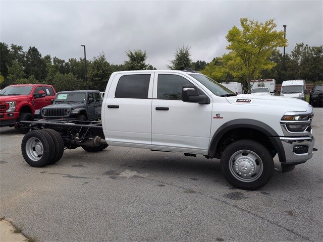 2026 Ram 4500 Tradesman photo 2