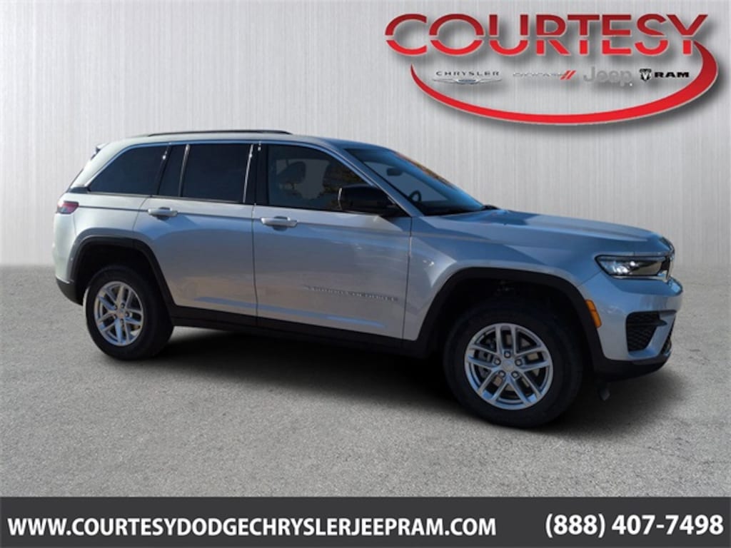 New 2025 Jeep Grand Cherokee LAREDO X 4X2 Sport Utility