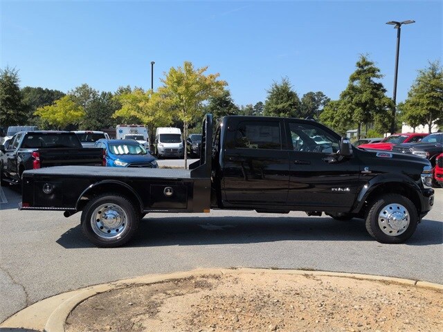 2026 Ram 5500 photo 3