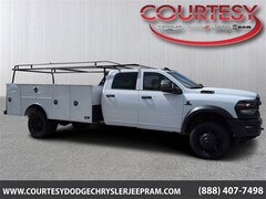 2025 Ram 5500 Chassis Cab 5500 TRADESMAN CHASSIS CREW CAB 4X4 84' CA Pickup