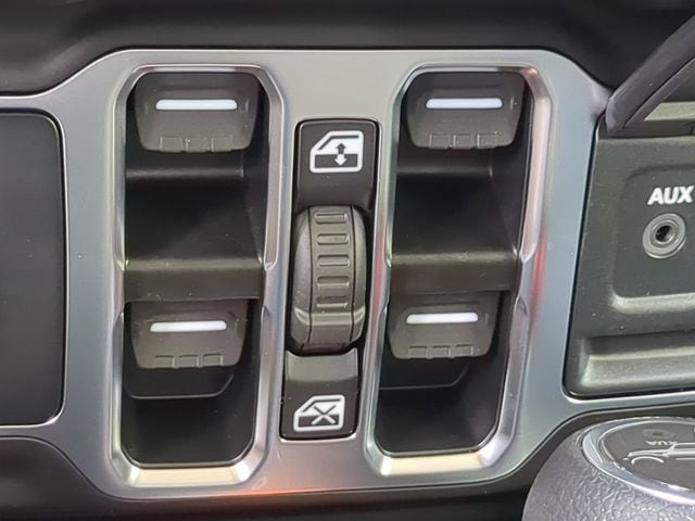2025 Jeep Gladiator Sport S - Photo 23