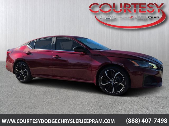 2024 Nissan Altima SR