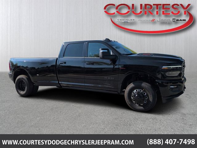 2026 Ram 3500 LARAMIE CREW CAB 4X4 8' BOX Pickup