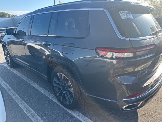 2022 Jeep Grand Cherokee Overland photo 3