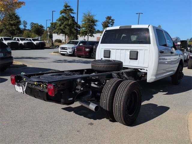 2026 Ram 3500 Tradesman photo 4