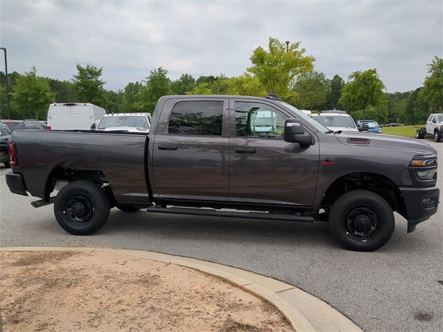 2025 Ram 2500 Tradesman photo 3