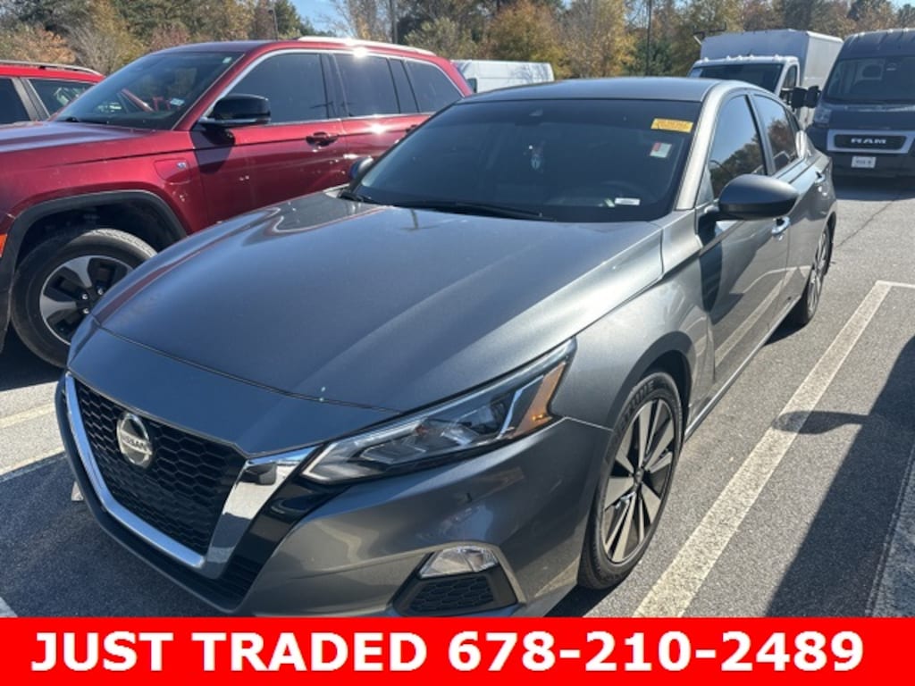 Used 2022 Nissan Altima 2.5 SV Sedan
