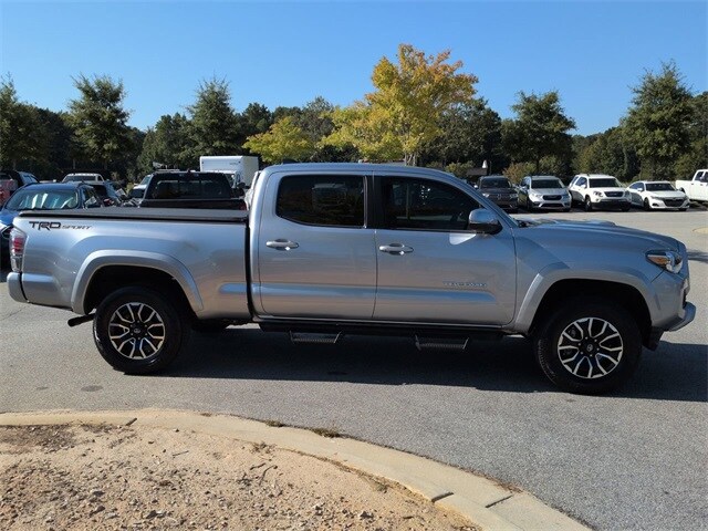 2023 Toyota Tacoma TRD Sport photo 3
