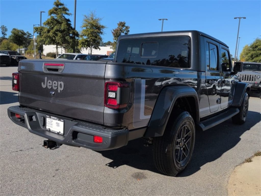 Certified 2021 Jeep Gladiator Sport Truck