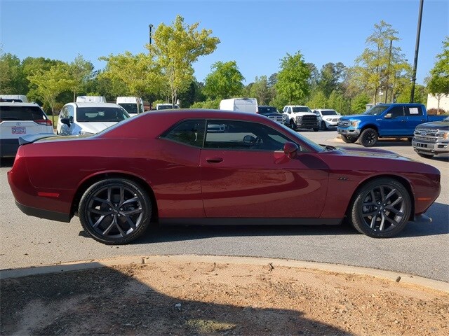 2023 Dodge Challenger R/T photo 3