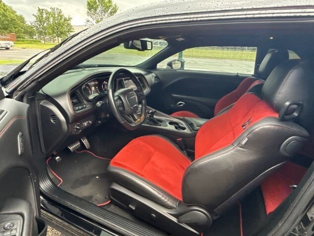 2023 Dodge Challenger R/T Scat Pack Widebody photo 3