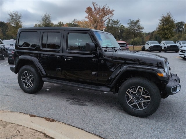 2026 Jeep Wrangler 4-Door Sahara's photo