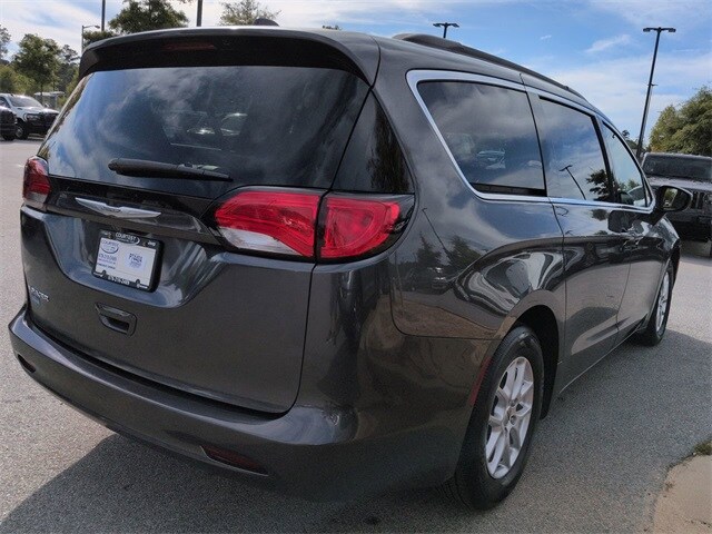 2021 Chrysler Voyager LXi photo 4