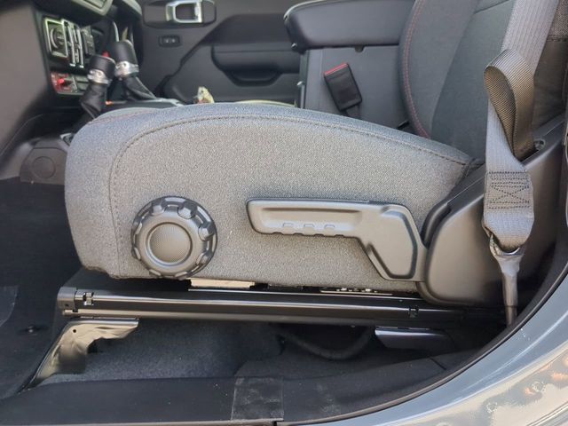 2025 Jeep Gladiator Rubicon - Photo 19