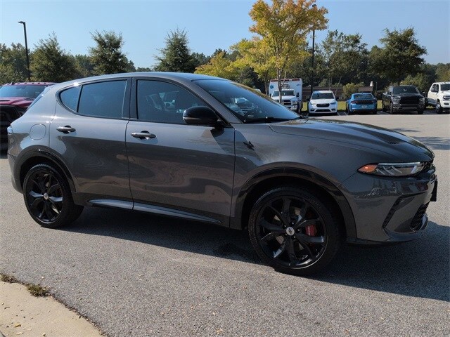 2024 Dodge Hornet R/T photo 2
